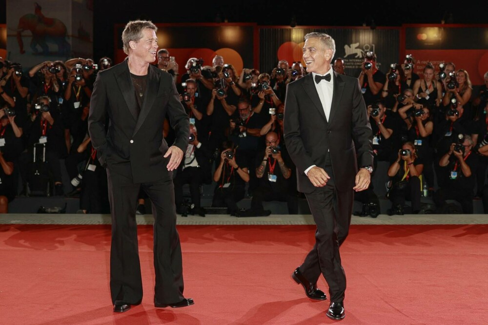 Brad Pitt şi George Clooney, apariţie spectaculoasă la Festivalul de film de la Veneția, alături de partenerele lor. FOTO - Imaginea 33