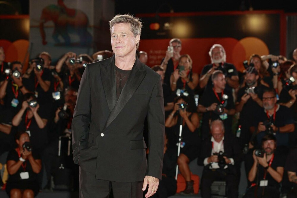 Brad Pitt şi George Clooney, apariţie spectaculoasă la Festivalul de film de la Veneția, alături de partenerele lor. FOTO - Imaginea 34