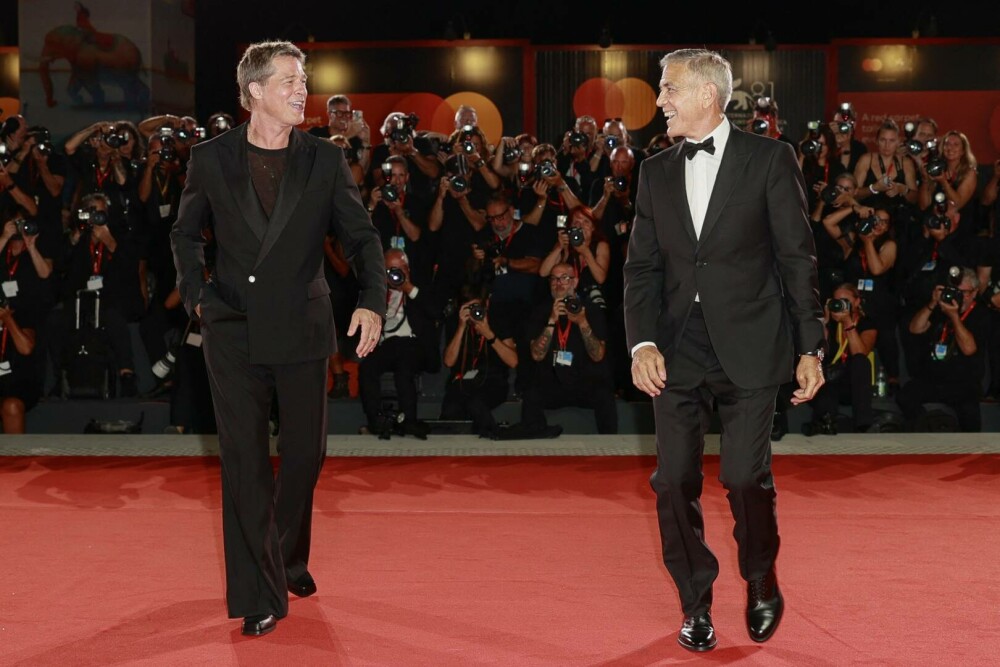 Brad Pitt şi George Clooney, apariţie spectaculoasă la Festivalul de film de la Veneția, alături de partenerele lor. FOTO - Imaginea 36