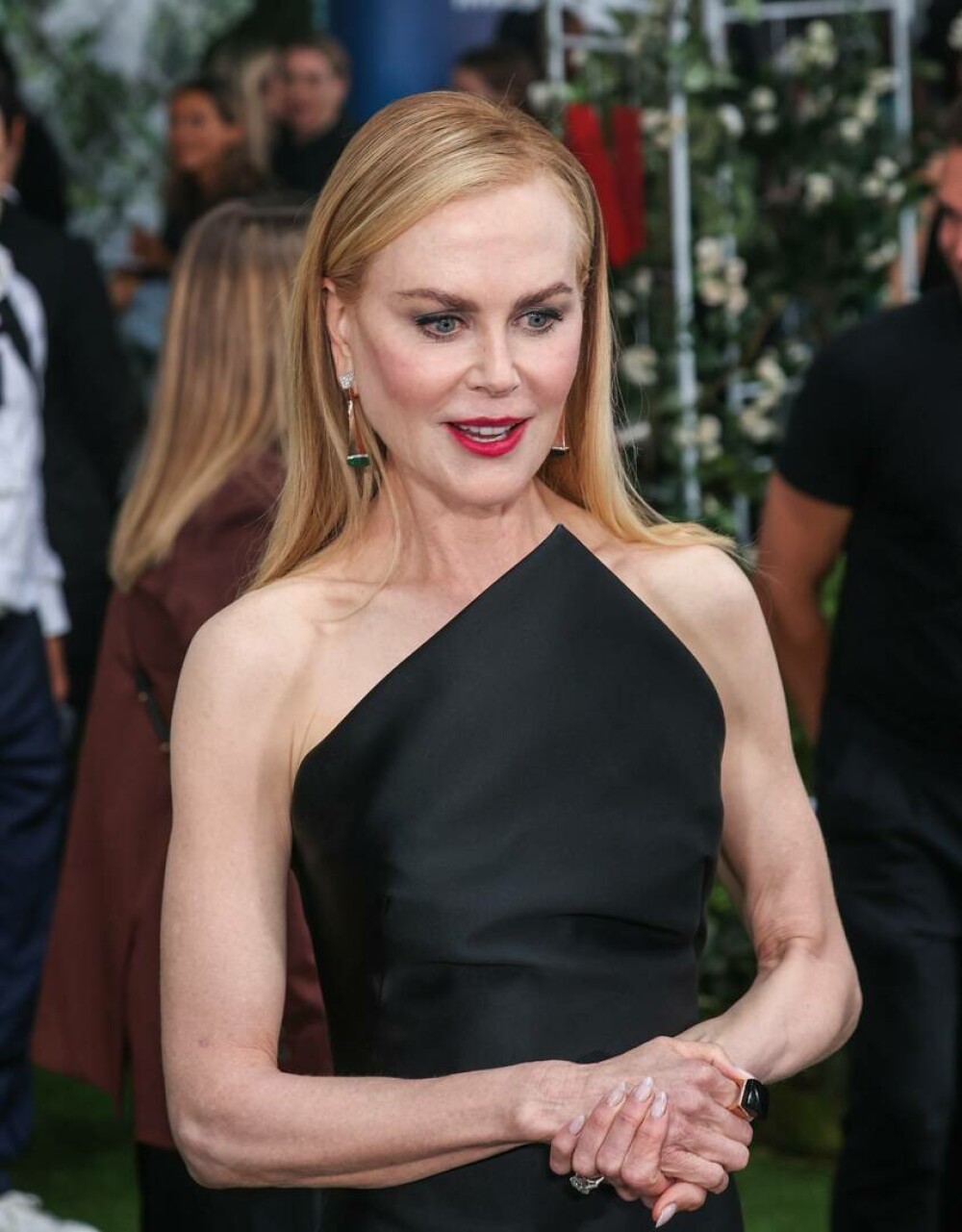 Nicole Kidman a strălucit la premiera serialului „The Perfect Couple”. GALERIE FOTO - Imaginea 10