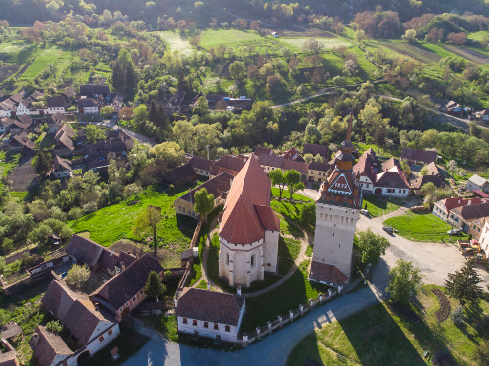 Ce poți face în Sighișoara, singurul oraș medieval locuit din Europa. Sate transilvănene autentice de vizitat în apropiere - Imaginea 11