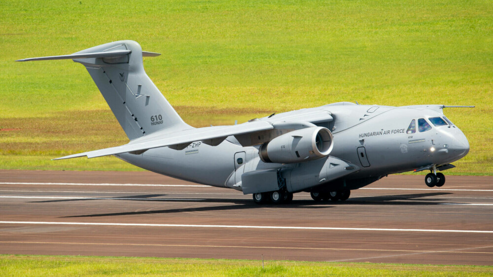 Ungaria are un avion militar unic în lume: ”Vom zbura mai sus, mai repede și mai departe”. Ce dotări are | GALERIE FOTO - Imaginea 21