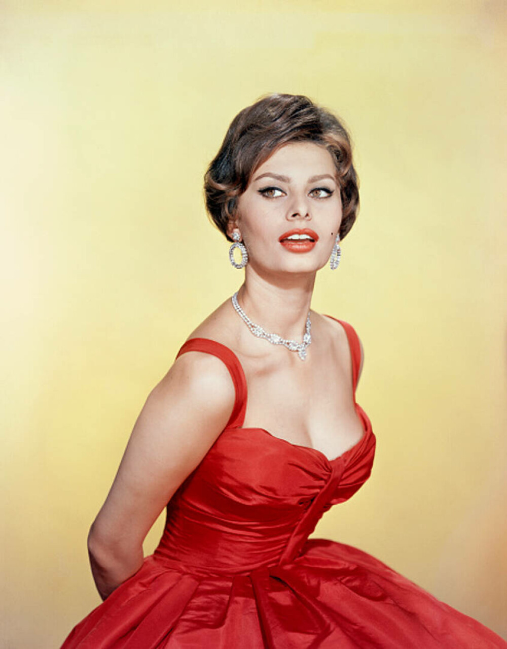 Sophia Loren împlinește 90 de ani. Povestea de viață a actriței bate orice film. „Sărbătoresc la Roma, unde a început totul