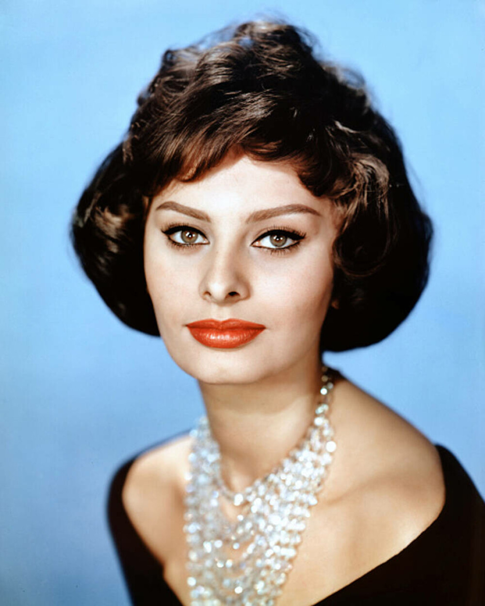 Sophia Loren împlinește 90 de ani. Povestea de viață a actriței bate orice film. „Sărbătoresc la Roma, unde a început totul