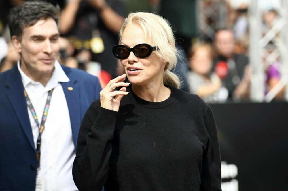 Pamela Anderson, apariție curajoasă la Festival de Film de la San Sebastian. Cum arată actrița nemachiată la 57 de ani. FOTO - Imaginea 5