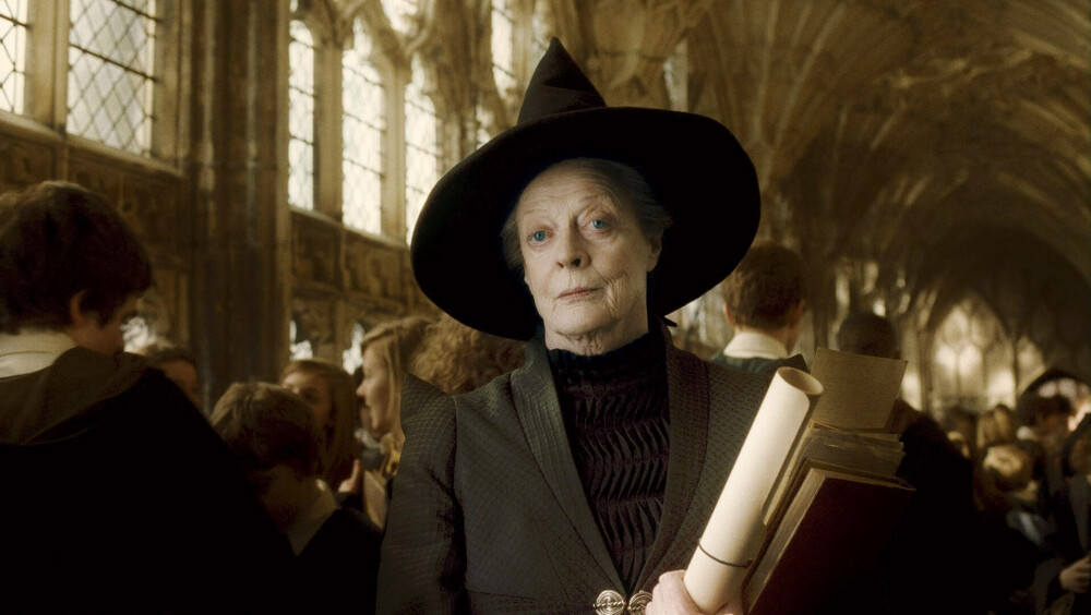 Actrița Dame Maggie Smith, cunoscută pentru filmele ”Harry Potter” și ”Downton Abbey”, a murit la 89 de ani - Imaginea 3