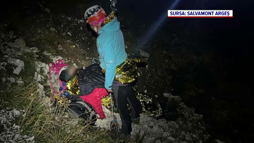 17 ore cumplite pentru salvamontiștii din Munții Piatra Craiului. Au salvat un medic căzut într-o zonă extrem de periculoasă - Imaginea 2