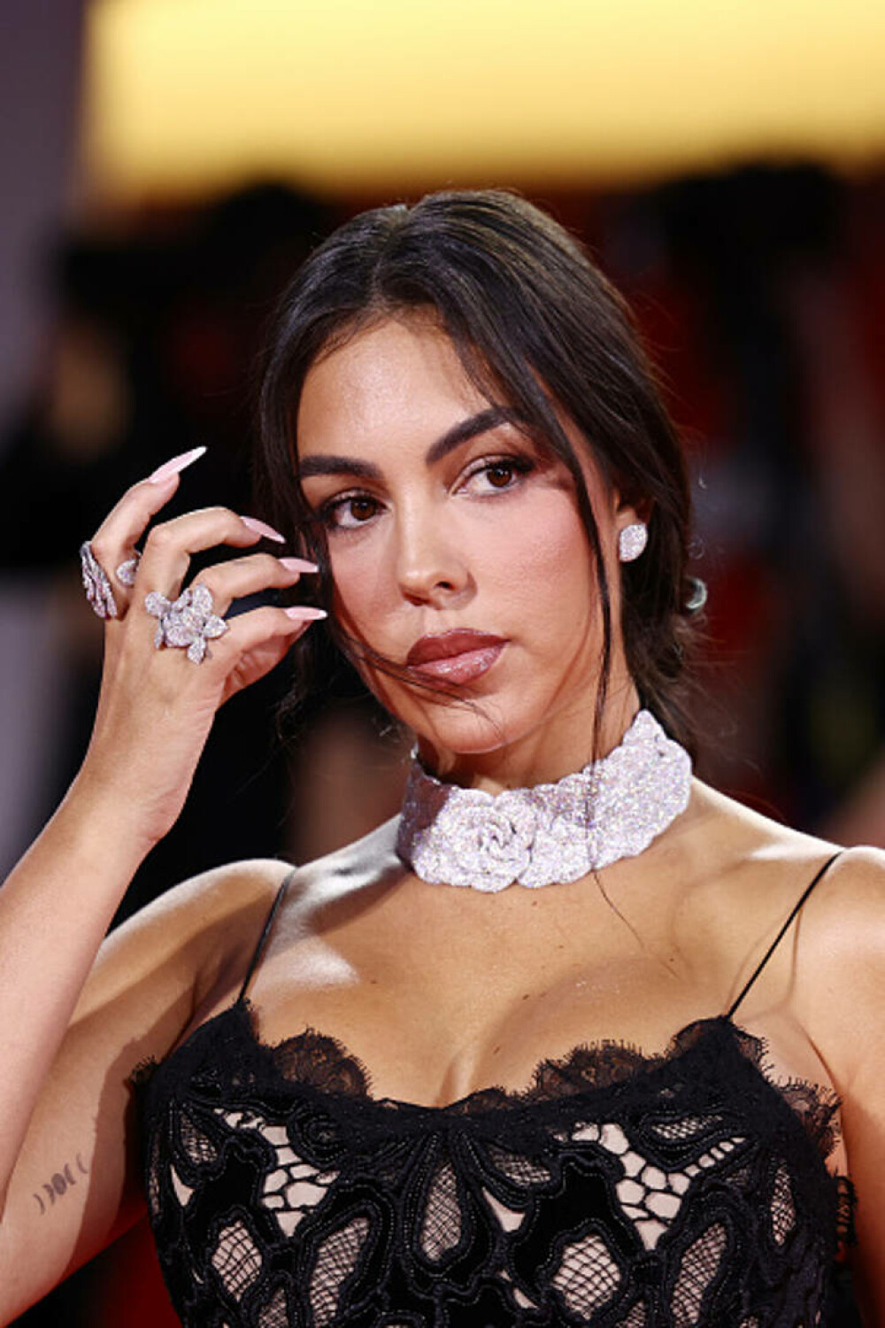 Georgina Rodriguez a atras toate privirile la Veneția. Logodnica lui Ronaldo și-a afișat inelul de 3 milioane de dolari. FOTO - Imaginea 13