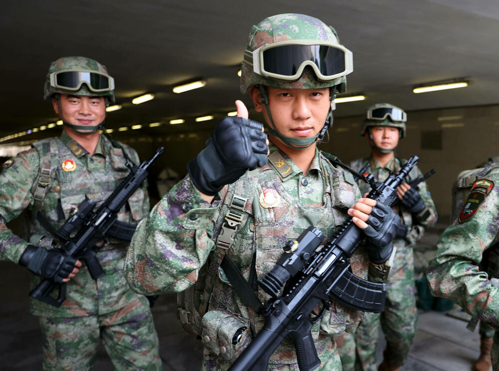 Xi Jinping, la uriașa paradă de la Beijing: ”China este de neoprit”. Liderul chinez, flancat de Putin și Kim Jong Un - Imaginea 8