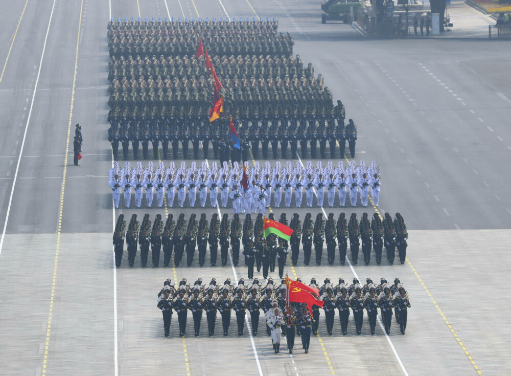 Xi Jinping, la uriașa paradă de la Beijing: ”China este de neoprit”. Liderul chinez, flancat de Putin și Kim Jong Un - Imaginea 18