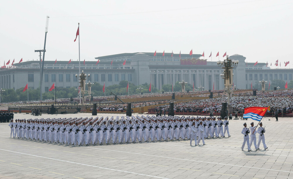 Xi Jinping, la uriașa paradă de la Beijing: ”China este de neoprit”. Liderul chinez, flancat de Putin și Kim Jong Un - Imaginea 21