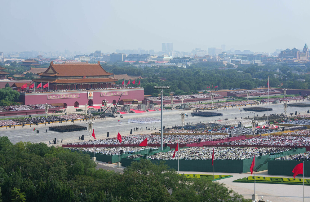 Xi Jinping, la uriașa paradă de la Beijing: ”China este de neoprit”. Liderul chinez, flancat de Putin și Kim Jong Un - Imaginea 24