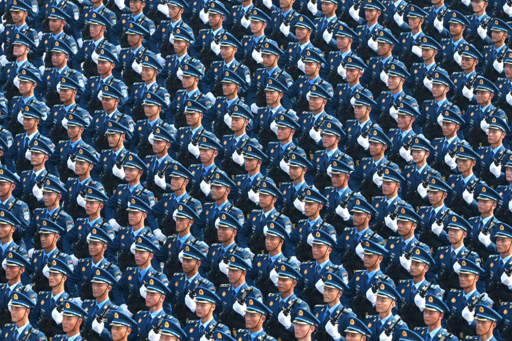 Xi Jinping, la uriașa paradă de la Beijing: ”China este de neoprit”. Liderul chinez, flancat de Putin și Kim Jong Un - Imaginea 28