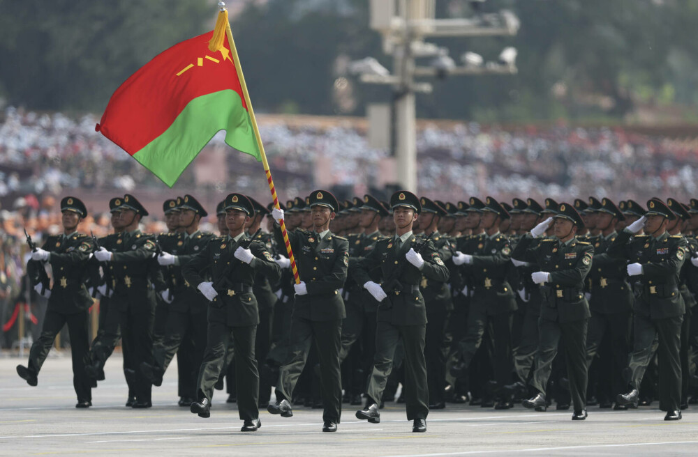 Xi Jinping, la uriașa paradă de la Beijing: ”China este de neoprit”. Liderul chinez, flancat de Putin și Kim Jong Un - Imaginea 29