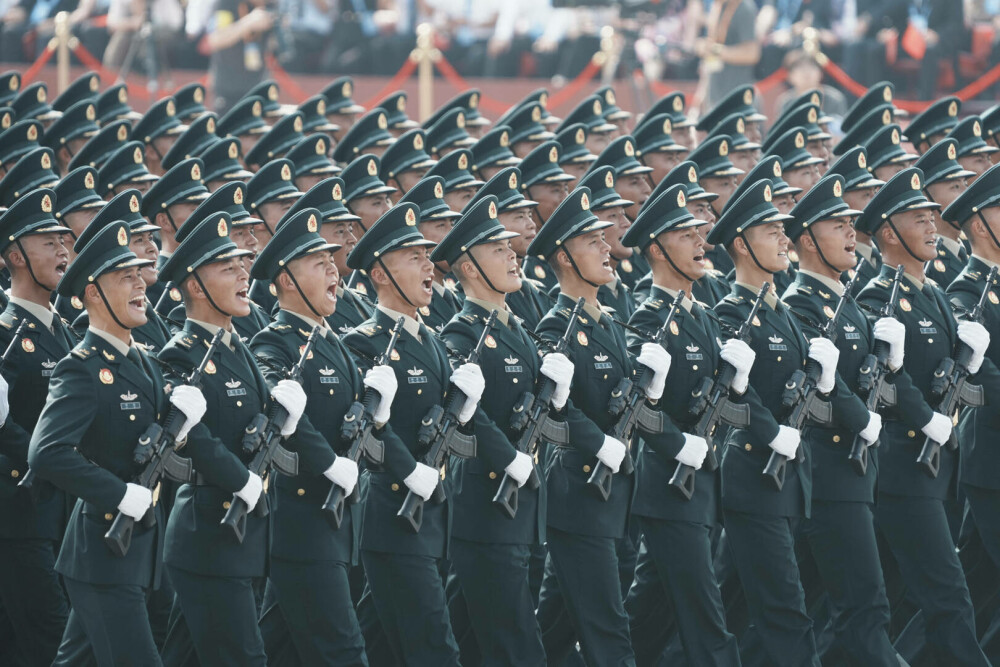 Xi Jinping, la uriașa paradă de la Beijing: ”China este de neoprit”. Liderul chinez, flancat de Putin și Kim Jong Un - Imaginea 37