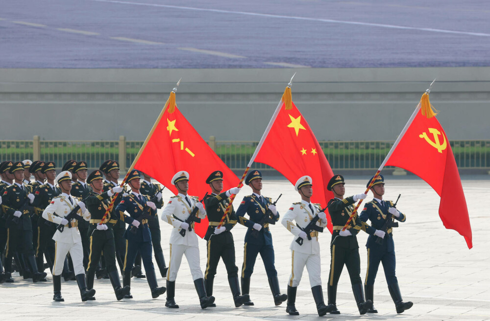 Xi Jinping, la uriașa paradă de la Beijing: ”China este de neoprit”. Liderul chinez, flancat de Putin și Kim Jong Un - Imaginea 54