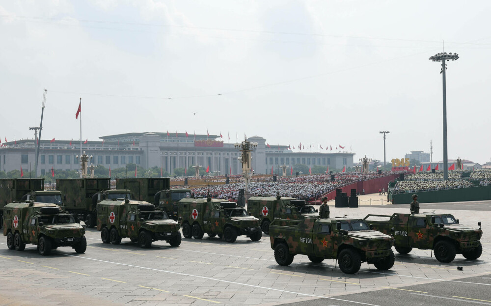 Xi Jinping, la uriașa paradă de la Beijing: ”China este de neoprit”. Liderul chinez, flancat de Putin și Kim Jong Un - Imaginea 57