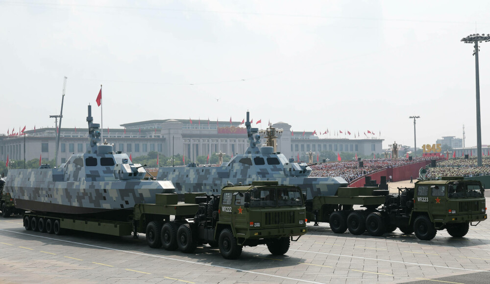 Xi Jinping, la uriașa paradă de la Beijing: ”China este de neoprit”. Liderul chinez, flancat de Putin și Kim Jong Un - Imaginea 58