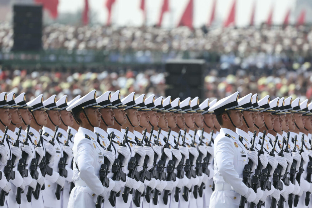 Xi Jinping, la uriașa paradă de la Beijing: ”China este de neoprit”. Liderul chinez, flancat de Putin și Kim Jong Un - Imaginea 64