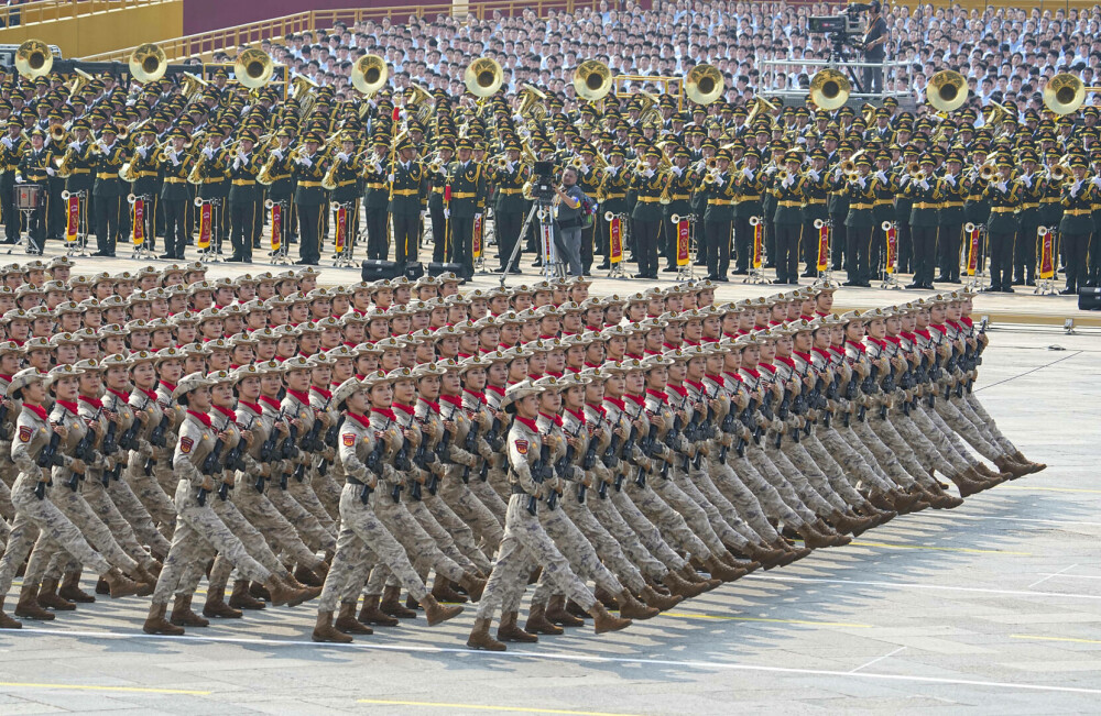 Xi Jinping, la uriașa paradă de la Beijing: ”China este de neoprit”. Liderul chinez, flancat de Putin și Kim Jong Un - Imaginea 68