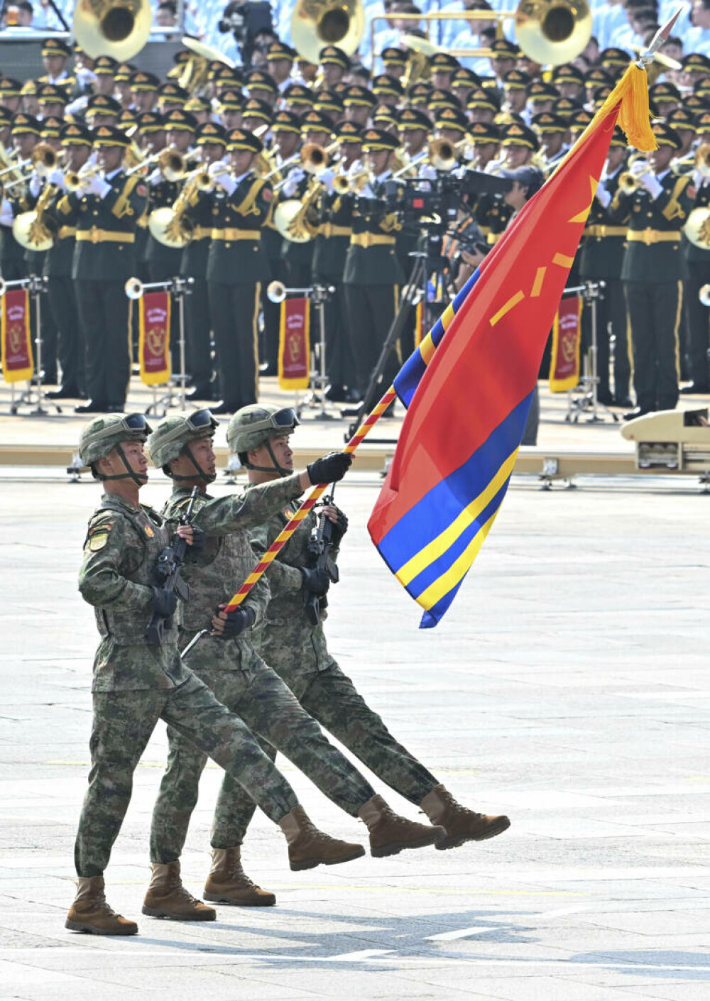 Xi Jinping, la uriașa paradă de la Beijing: ”China este de neoprit”. Liderul chinez, flancat de Putin și Kim Jong Un - Imaginea 75