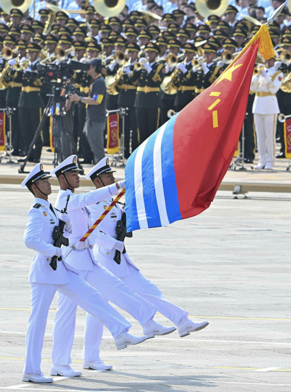 Xi Jinping, la uriașa paradă de la Beijing: ”China este de neoprit”. Liderul chinez, flancat de Putin și Kim Jong Un - Imaginea 77