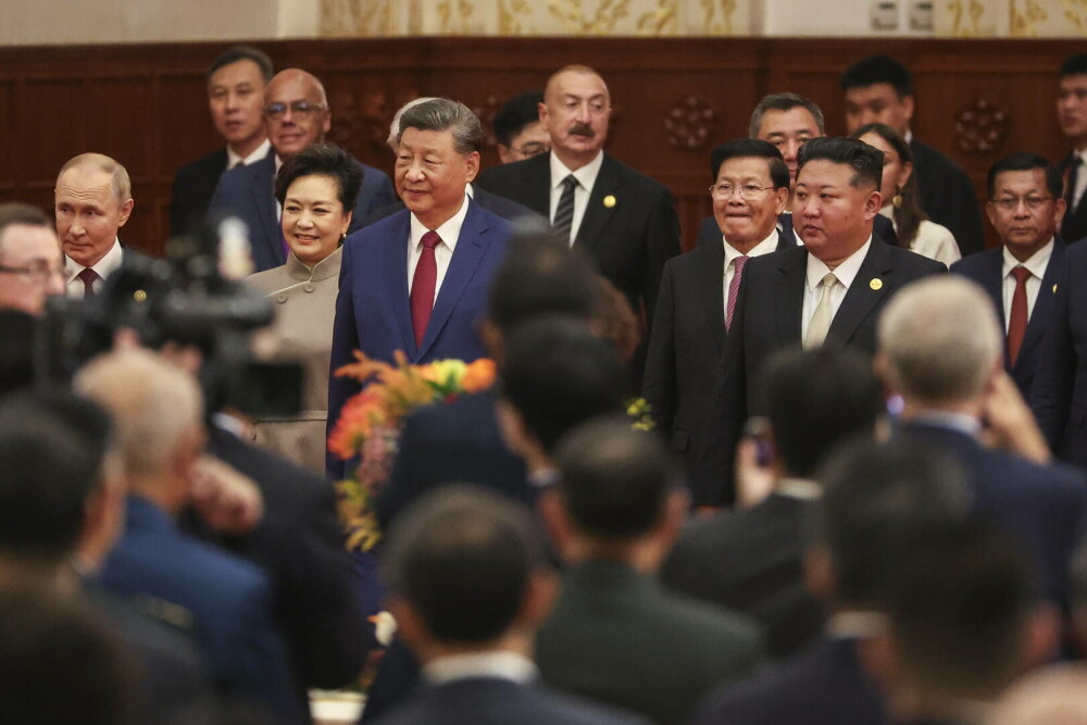 Xi Jinping, la uriașa paradă de la Beijing: ”China este de neoprit”. Liderul chinez, flancat de Putin și Kim Jong Un - Imaginea 83