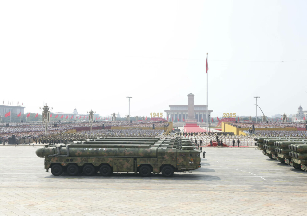 China și-a prezentat în premieră arsenalul nuclear: ”Atu strategic pentru apărarea demnității țării”. Imagini care dau fiori - Imaginea 10