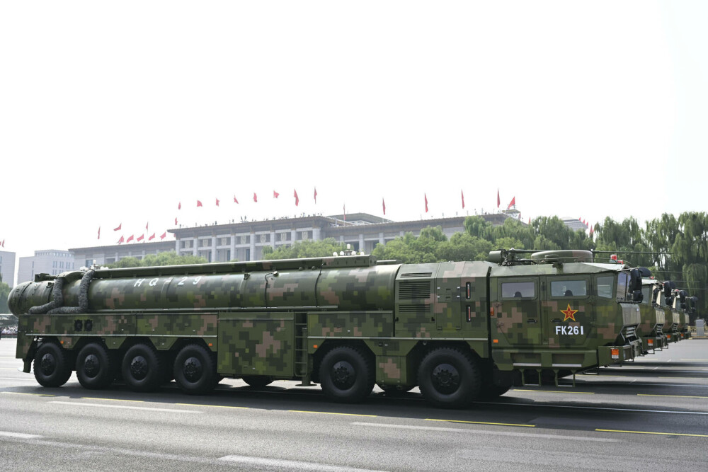 China și-a prezentat în premieră arsenalul nuclear: ”Atu strategic pentru apărarea demnității țării”. Imagini care dau fiori - Imaginea 26