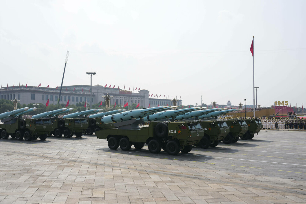 China și-a prezentat în premieră arsenalul nuclear: ”Atu strategic pentru apărarea demnității țării”. Imagini care dau fiori - Imaginea 52