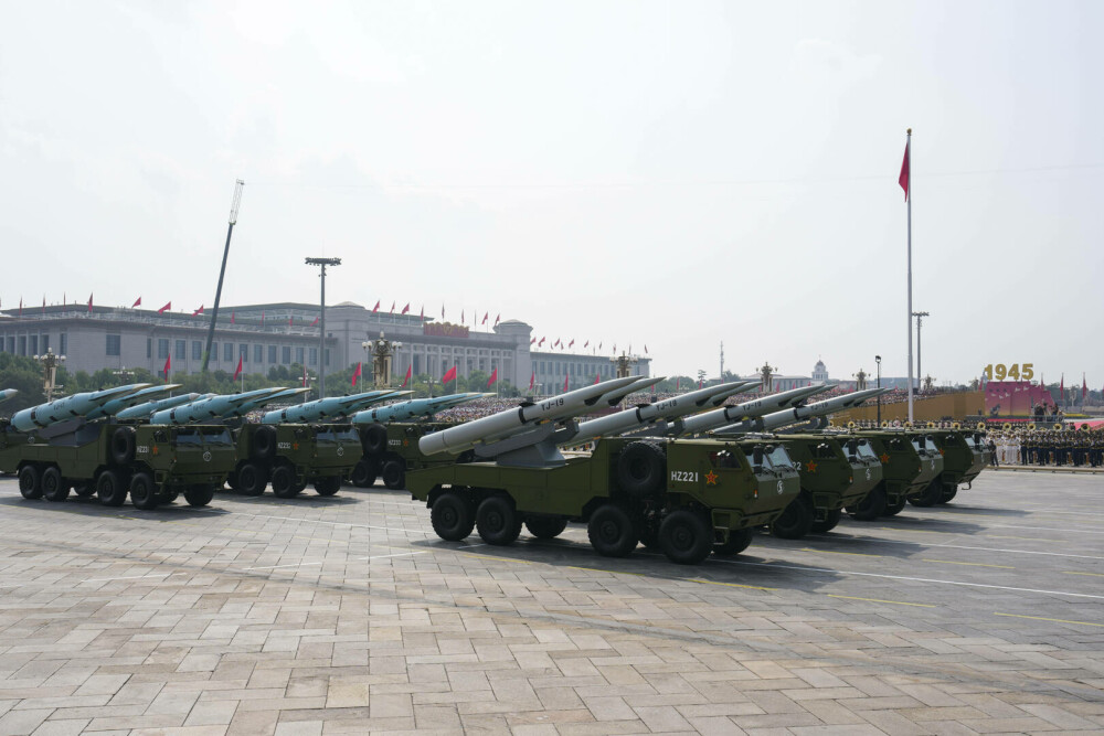 China și-a prezentat în premieră arsenalul nuclear: ”Atu strategic pentru apărarea demnității țării”. Imagini care dau fiori - Imaginea 54