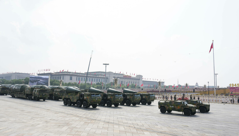 China și-a prezentat în premieră arsenalul nuclear: ”Atu strategic pentru apărarea demnității țării”. Imagini care dau fiori - Imaginea 59