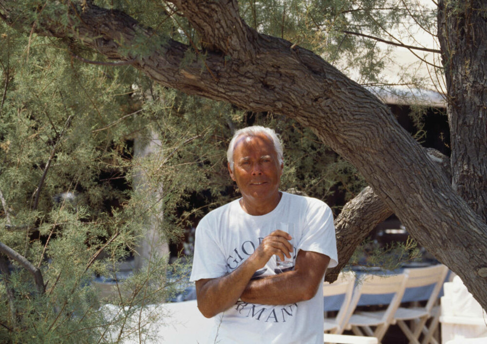 Cine a fost Giorgio Armani. Viața legendarului creator de modă Italian, în imagini | FOTO - Imaginea 9