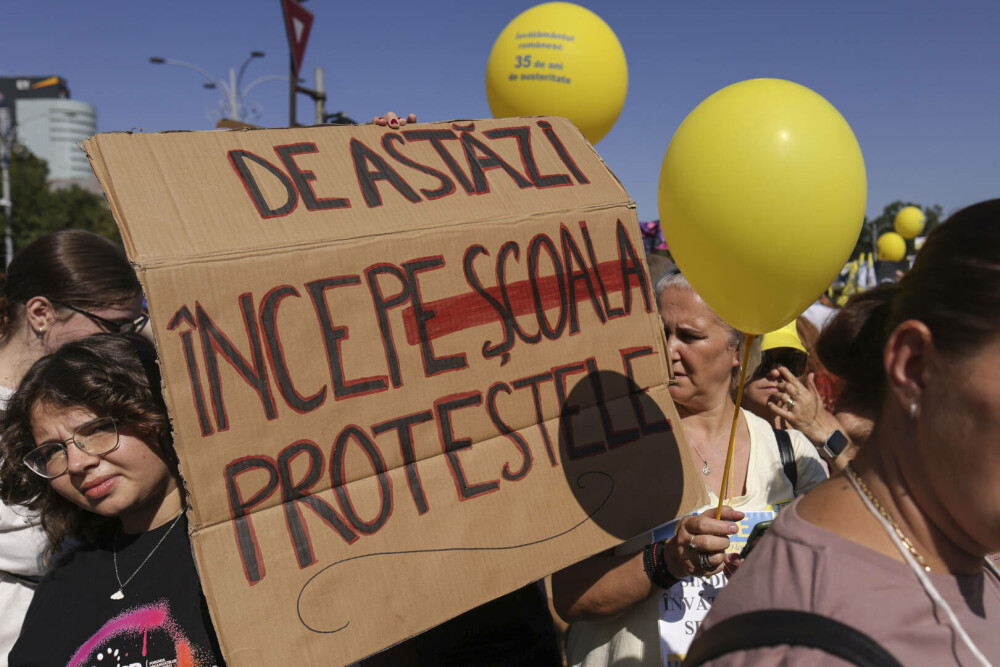 Sindicaliștii i-au cerut președintelui demisia lui Daniel David și anularea măsurilor din Educație. Reacția lui Nicușor Dan - Imaginea 12