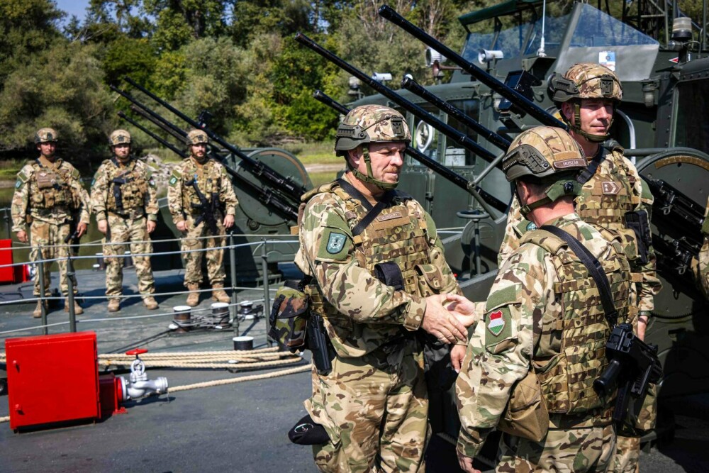 Ungaria organizează ”cea mai complexă operațiune militară”, în paralel cu exercițiile Rusiei | VIDEO & FOTO - Imaginea 10
