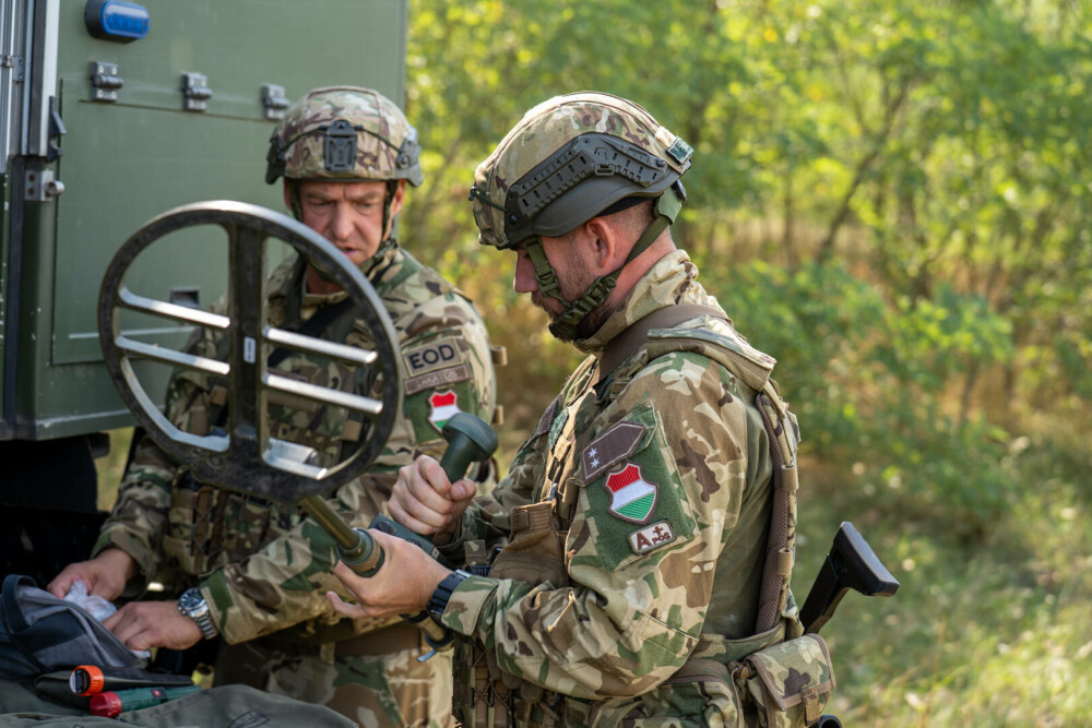 Ungaria organizează ”cea mai complexă operațiune militară”, în paralel cu exercițiile Rusiei | VIDEO & FOTO - Imaginea 12