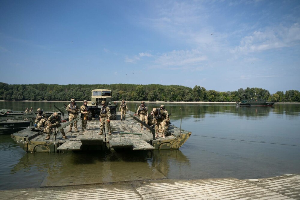 Ungaria organizează ”cea mai complexă operațiune militară”, în paralel cu exercițiile Rusiei | VIDEO & FOTO - Imaginea 16