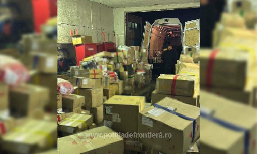 Descoperire neașteptată într-un microbuz în Botoşani. Ce ascundea șoferul în mai multe piese de lego. FOTO - Imaginea 1