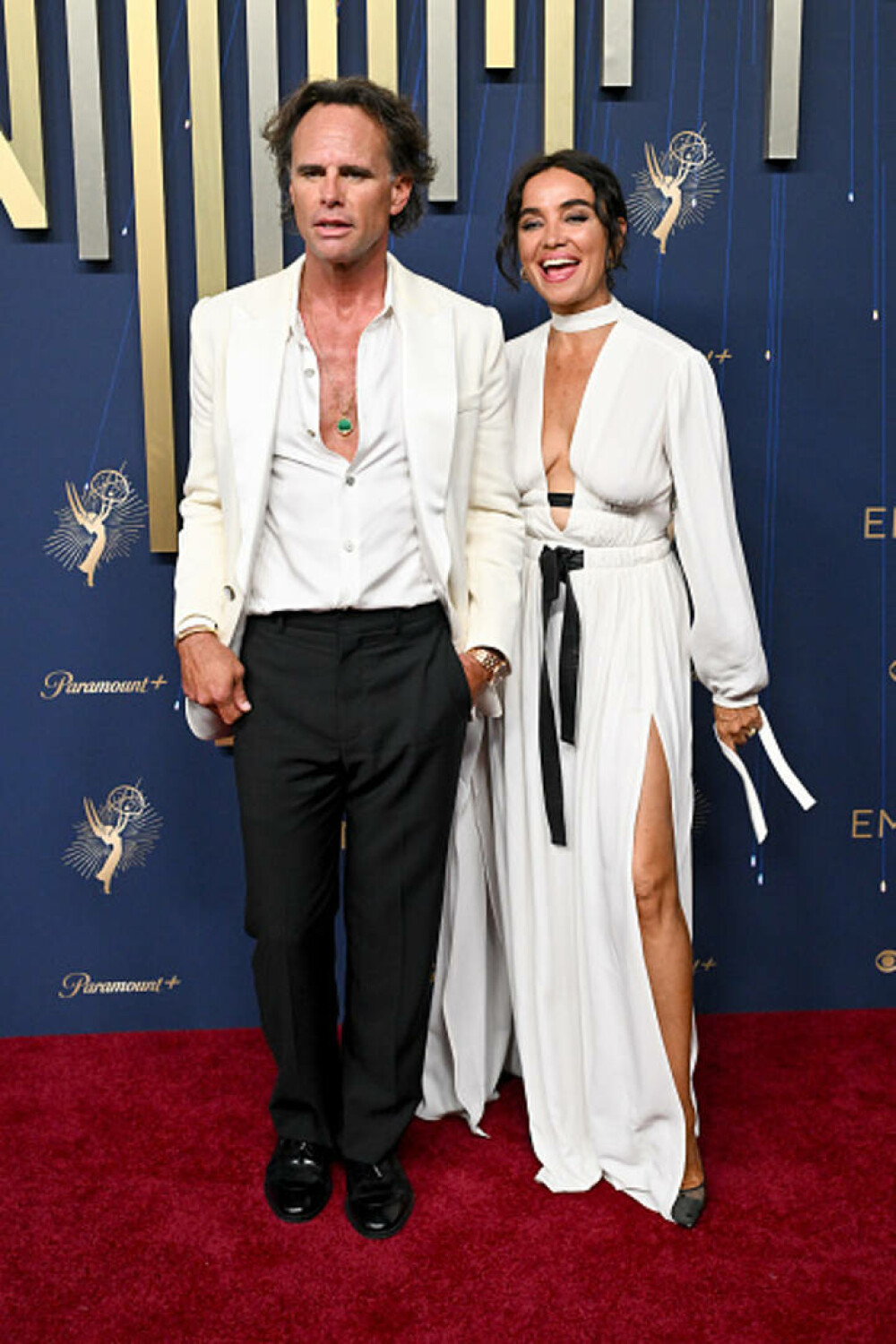 Cele mai bine îmbrăcate vedete la Emmy 2025. Ținutele spectaculoase cu care și-au făcut apariția pe covorul roșu GALERIE FOTO - Imaginea 96