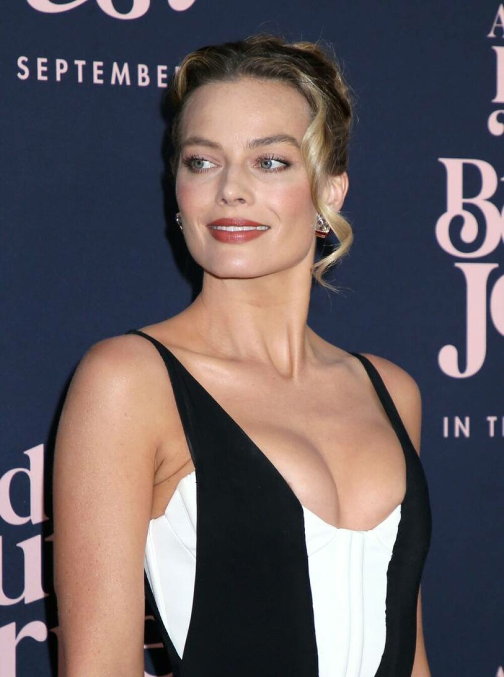 Margot Robbie, apariție spectaculoasă la premiera noului ei film. Ținuta îndrăzneață purtată de actriță. GALERIE FOTO - Imaginea 19