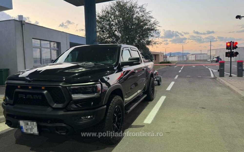 Un șofer român a rămas fără mașina de 40.000 de euro în urma unui control, în Timiș. Ce au descoperit polițiștii. FOTO - Imaginea 3