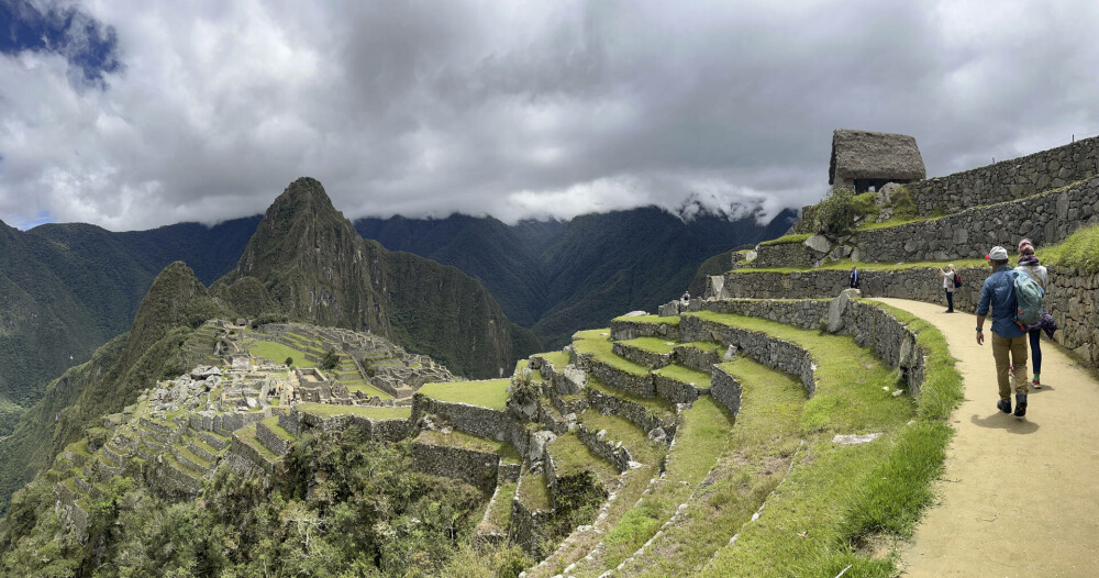 Peru a evacuat 1.400 de turişti din Machu Picchu, în urma unor proteste. Cererile locuitorilor. FOTO - Imaginea 2