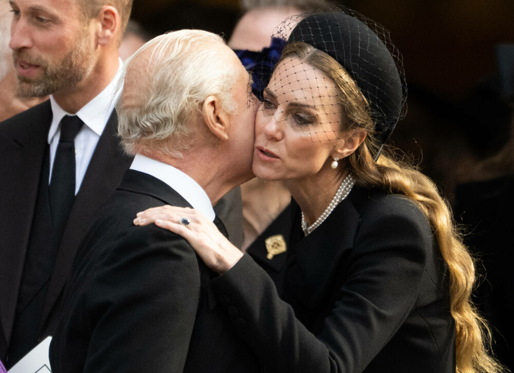 Kate Middleton, apariție elegantă la înmormântarea Ducesei de Kent. Cum arată ținuta purtată de Prințesa de Wales. FOTO - Imaginea 23