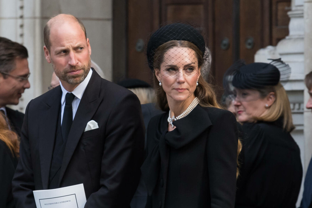 Prințesa Kate, apariție îndrăzneață cu pălărie de cowboy. Mesajul pentru echipa feminină de rugby a Angliei. FOTO - Imaginea 9