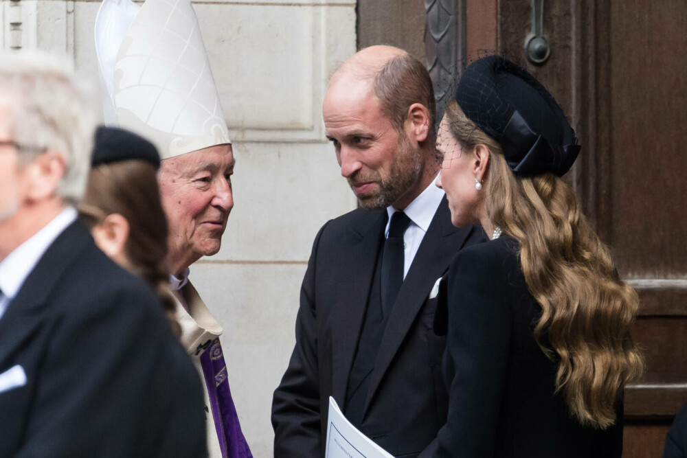 Prințesa Kate, apariție îndrăzneață cu pălărie de cowboy. Mesajul pentru echipa feminină de rugby a Angliei. FOTO - Imaginea 13