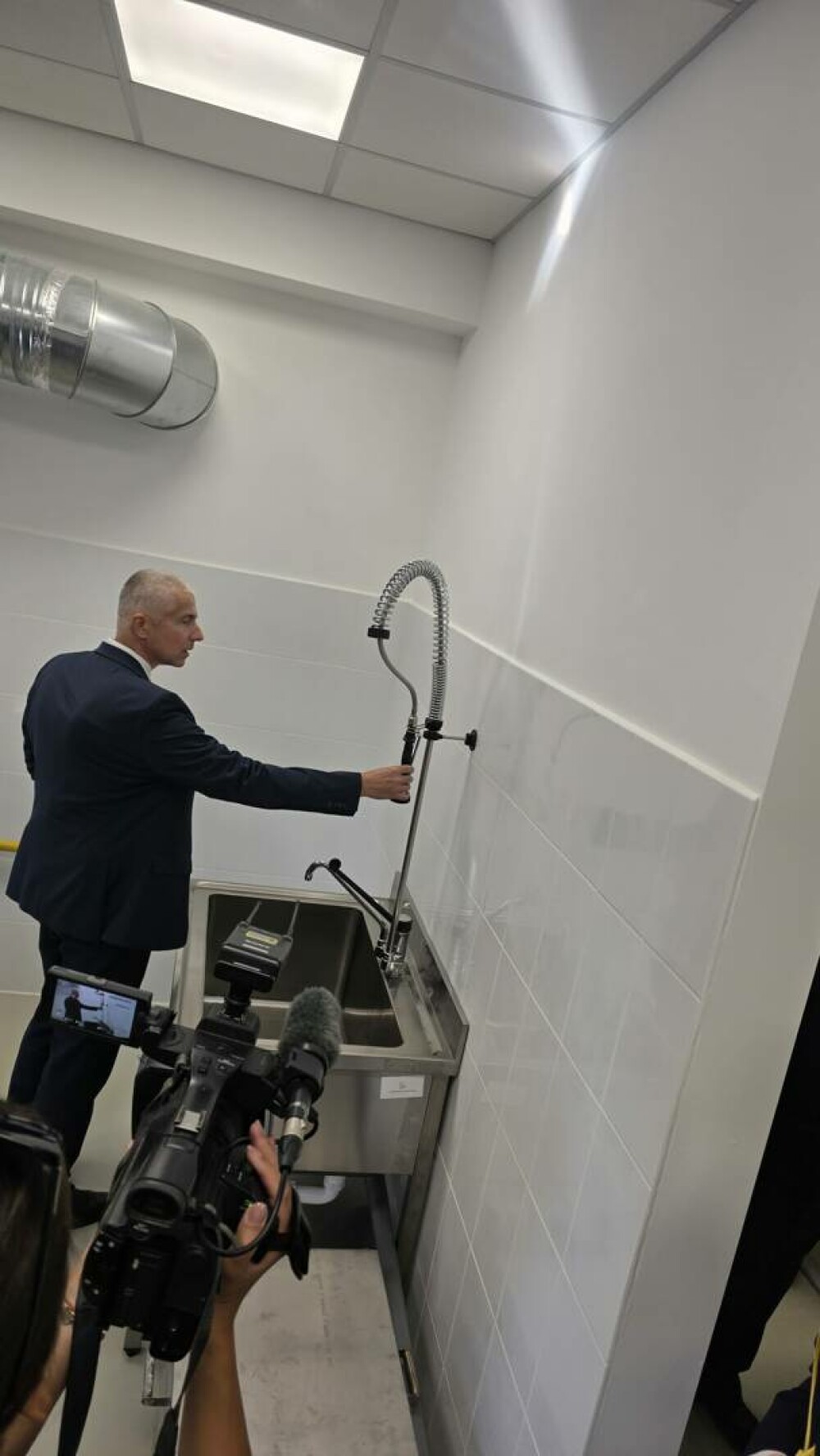 Cum arată prima închisoare din România, inspirată după cele din Norvegia. Are o sală de spectacole și biblioteci - Imaginea 4