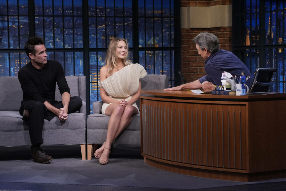 Margot Robbie revine în centrul atenției cu o ținută îndrăzneață pe străzile din New York. GALERIE FOTO - Imaginea 16