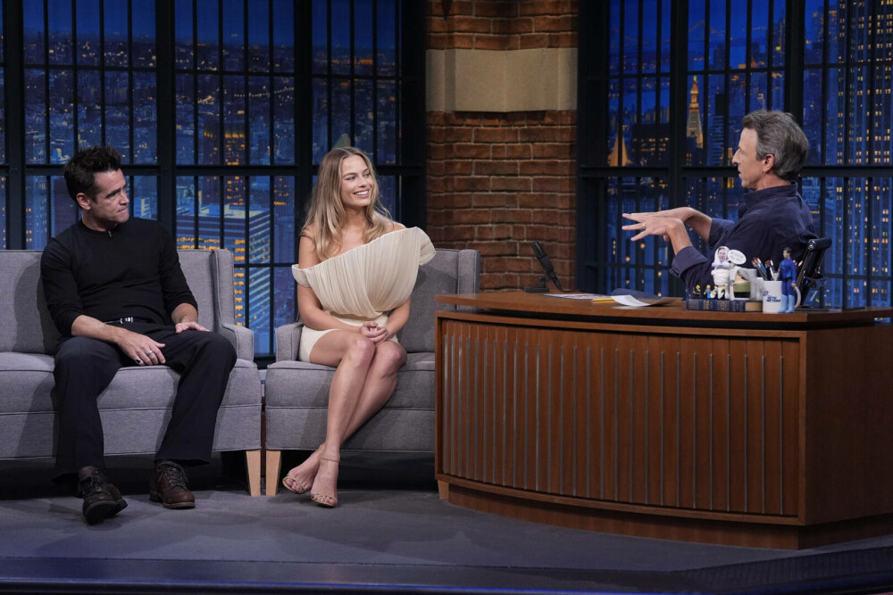 Margot Robbie revine în centrul atenției cu o ținută îndrăzneață pe străzile din New York. GALERIE FOTO - Imaginea 17