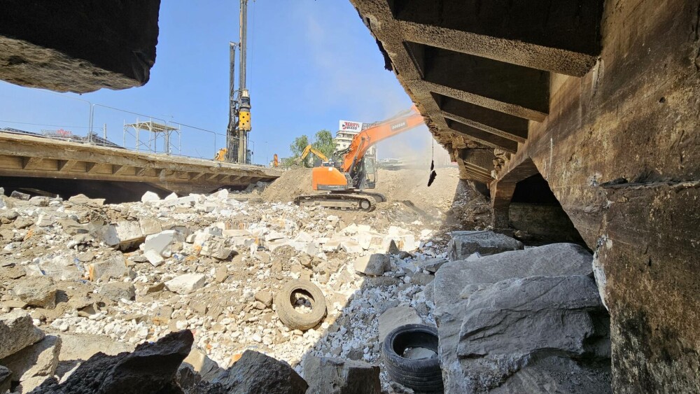 Primăria Sectorului 4 București anunță că nu au fost sistate lucrările de la Planşeul Unirii. Arheologii cercetează zona - Imaginea 2