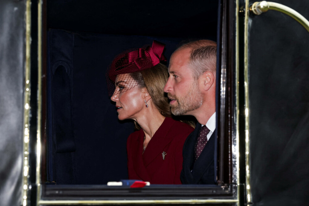 Donald Trump şi-a început vizita istorică în Marea Britanie. A fost primit cu fast la Castelul Windsor. GALERIE FOTO - Imaginea 26